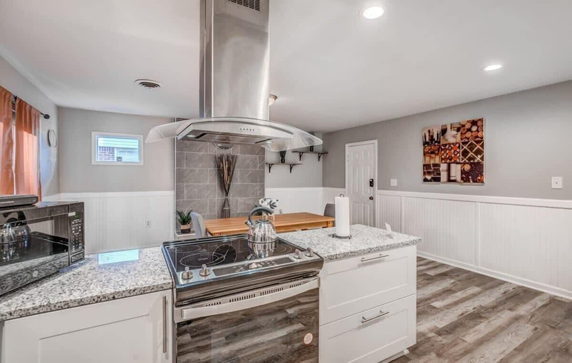 Private kitchen 3, Quince Cottage, Shelby