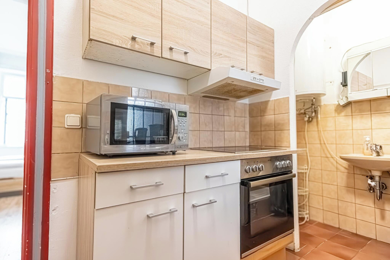 Private kitchen 3, Simple 1BR Apt Long Stay Near Belvedere, Wien
