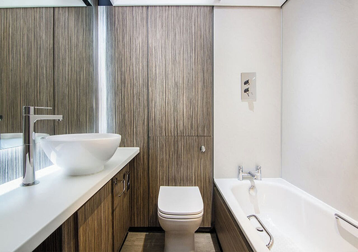 Bathroom 5, White Hart Hotel & Apartments, North Yorkshire