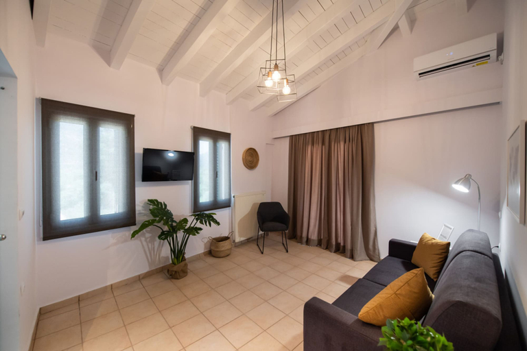 Others 3, Drakatos Apartment 1B Z, Ionian Islands