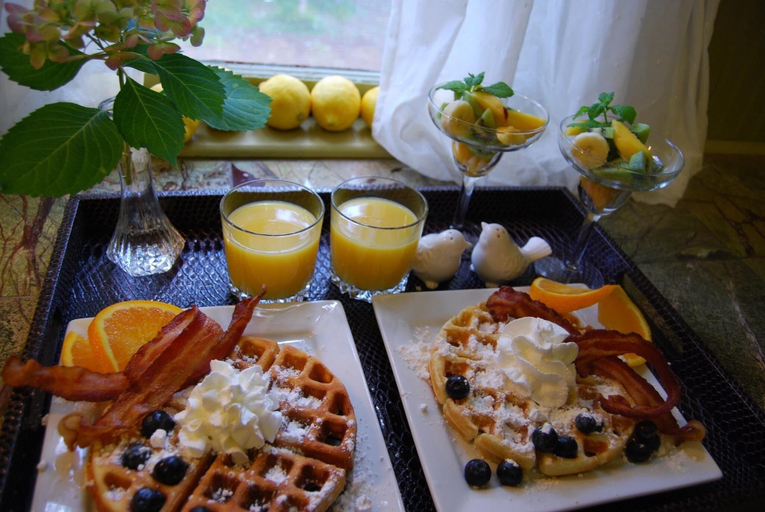 Food & Drinks 5, Rothschild-Pound House Inn, Muscogee