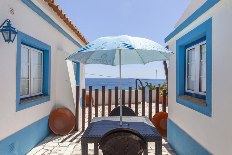 Room 4, B54 - Casa Azul in Burgau, Vila do Bispo