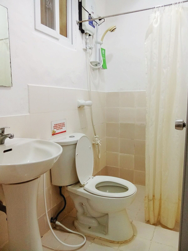 Bathroom, Travelbee Heritage Inn, Dapitan City