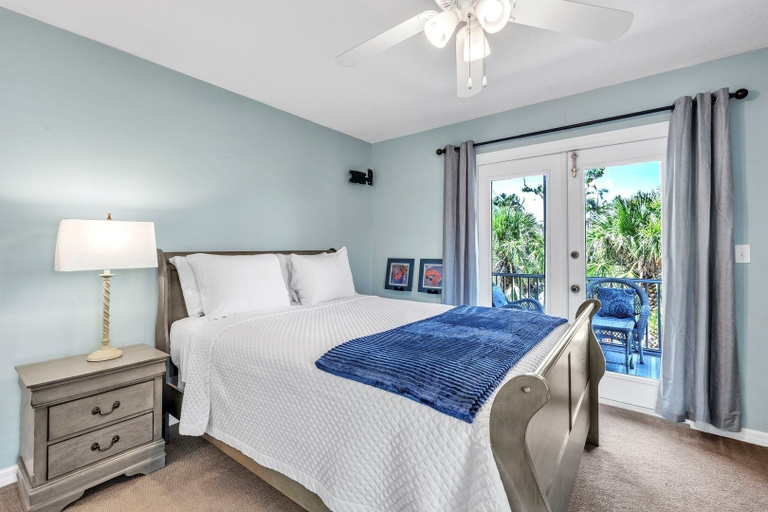 Room 3, Hammock In The Sun 3 Bedroom Home, Manatee