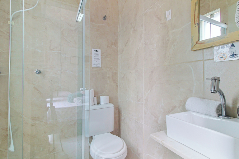 Bathroom 3, Casa Saraiva, São Paulo