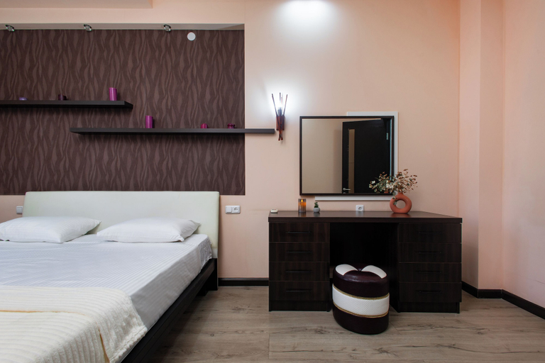 Room 2, Apartment by Luxe Group DI8210, Yerevan