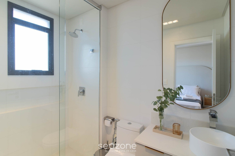 Bathroom 5, Well-equipped Apartments 100m From the Beach - EVR, Porto Belo