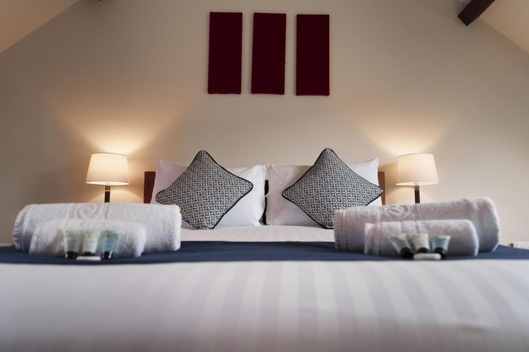Bedroom 3, Cromwell Arms, Devon