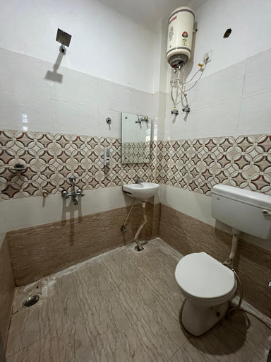 Bathroom amenities, Staylo Masterprice Inn, Lucknow