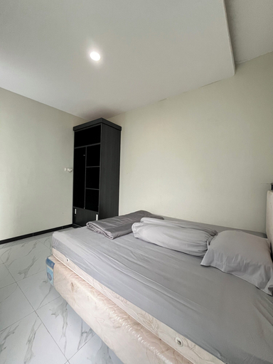 Room 5, Arrayyan Executive Village Complex Batu, Malang