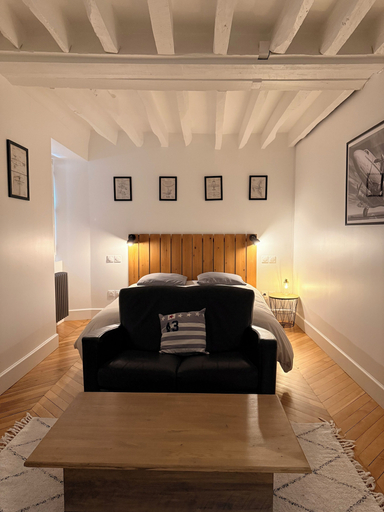 Bedroom 3, Le Clocher de la Duchesse, Yvelines