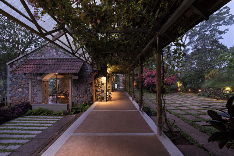 Front of property, SpiceTree Rajakumari, Idukki