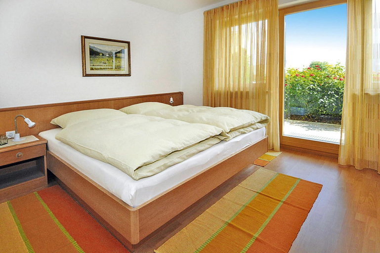 Room 5, Apartment in Schlanders With Terrace, Bolzano
