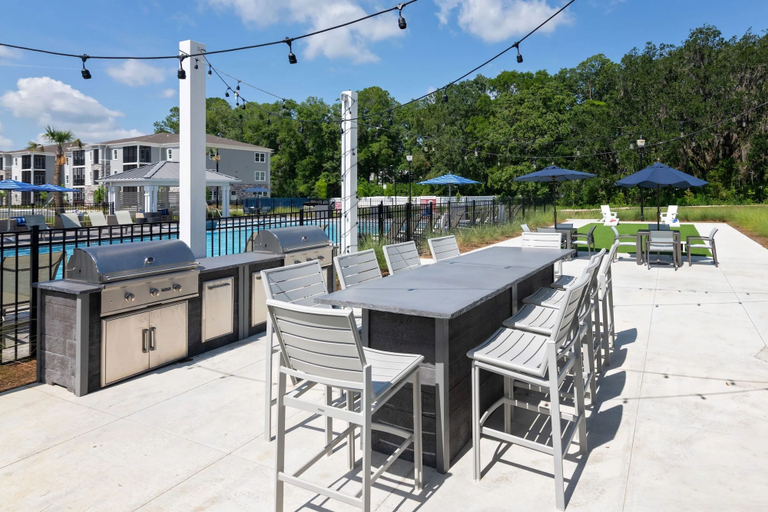 Food & Drinks, Landing Apartments Newberry, Alachua