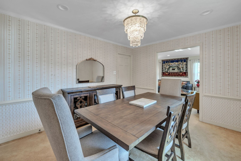 Dining, Upscale Escape Game Room & Spa-like Baths 4 Bedroom Home, Richmond