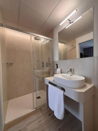 Bathroom 5, Hostal Hs Puerto Lumbreras, Murcia