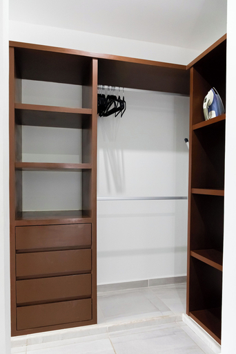 Wardrobe, Long Island Madison - Modern Retreat, Benito Juárez