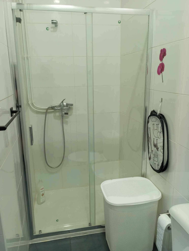 Bathroom 3, Albergue do Visconde, Vila do Conde