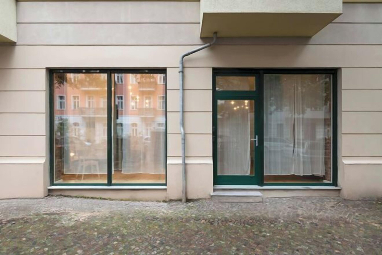 Exterior 2, Holiday 33 Apartment M Schönhauser Allee, Berlin