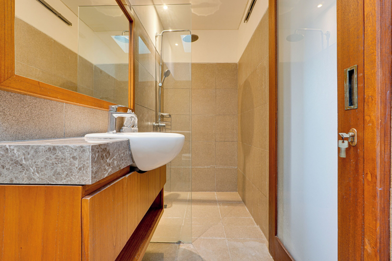 Bathroom 3, Villa Laviosa - Petitenget, Badung