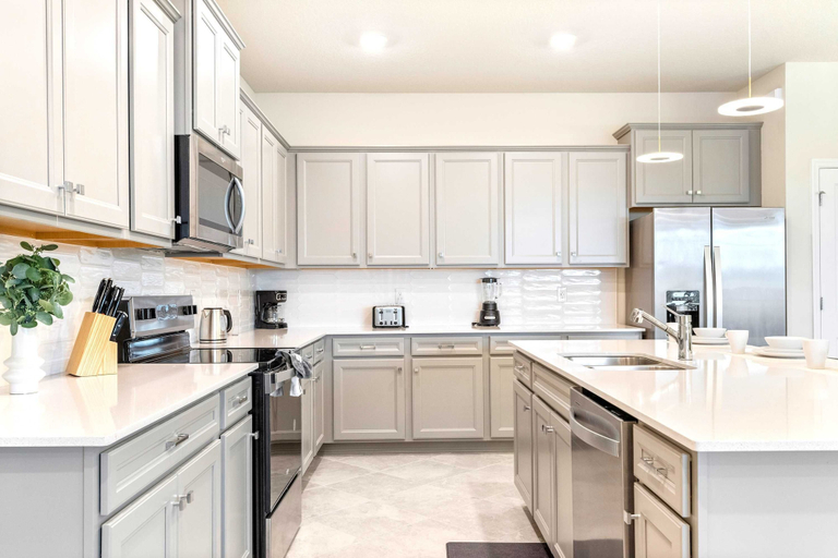 Private kitchen 2, Come Stay at This Wonderful Vacation Home for a Relaxing Stay!, Lake