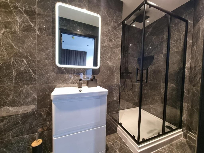 Bathroom 3, 3M Luxury Living, Lancashire
