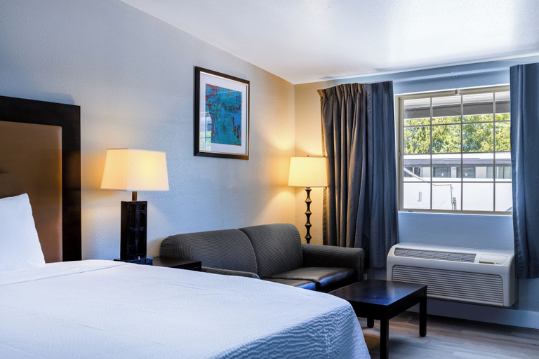 Room 2, Motel 6 – Aberdeen, WA, Grays Harbor