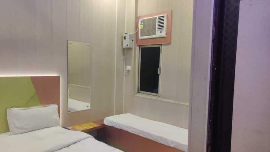 Room 5, Hotel Jashoda, Lucknow