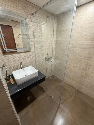 Bathroom 5, Homely Heaven, Dehradun