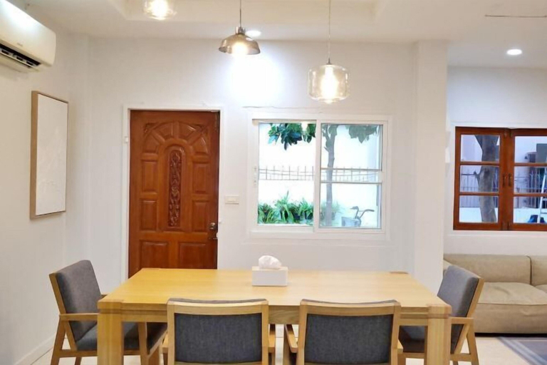 Dining, Poon House Nimman: Spacious Stay Near Attractions, Muang Chiang Mai