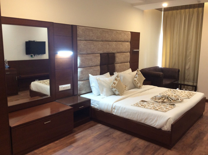 Bedroom 4, HOTEL THE SAFFRON PARK, Panchkula