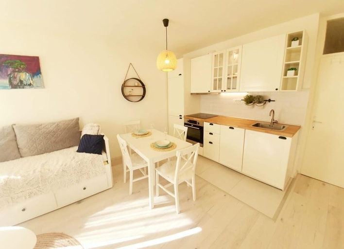 Private kitchen, Koko&Friends, Charming Place In Quite Neighborhood, Split