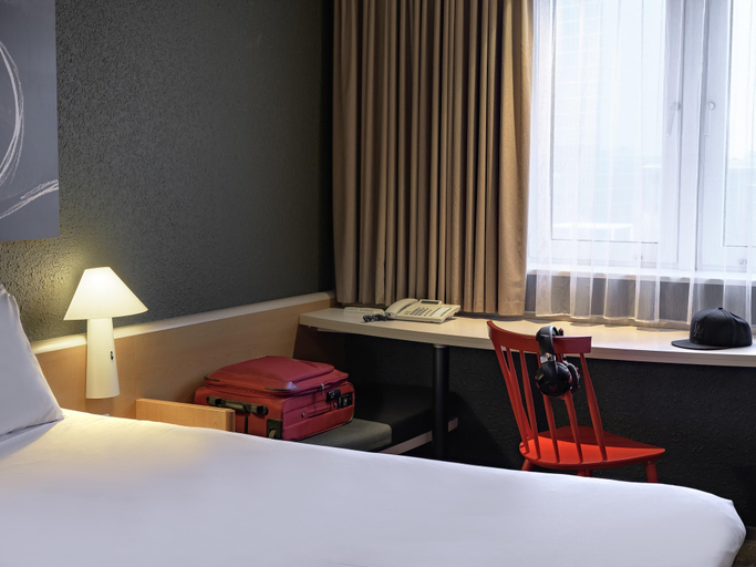 Bedroom 2, ibis Muenchen Parkstadt Schwabing, München