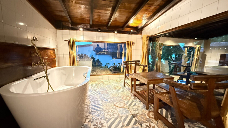 Food & Drinks 5, Kawarin Saiyai Cottage and Lake, Thong Pha Phum