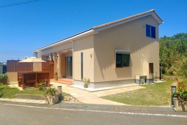 Exterior 4, Papillon, Motobu