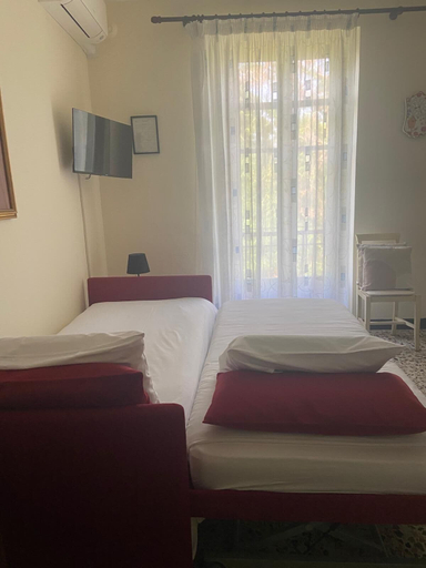Room 5, Villa La Quercia Countryhouse, Cuneo