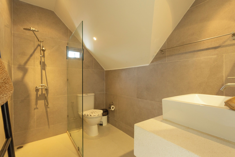 Bathroom 4, HotTub Gym Imported Furniture Pool V98, Pulau Phuket