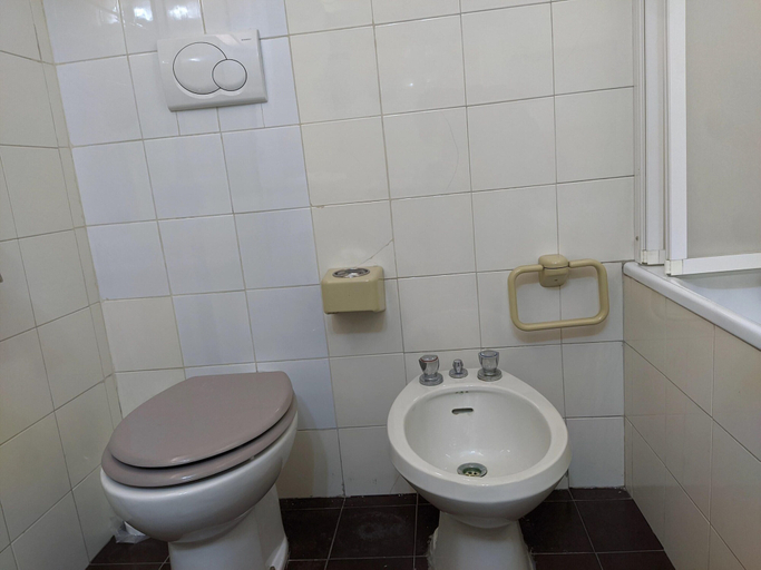 Bathroom 5, Apartment in Roma Near San Giovanni Train Station, Rome