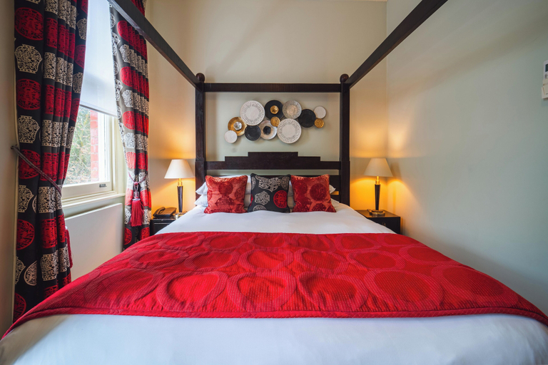 Bedroom 3, Twenty Nevern Square Hotel, London