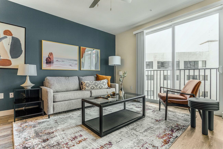 Living area 4, Landing Apartments Orlando - Central Business District, Orange