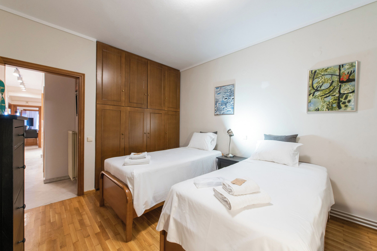 Room 3, City Moon by halu, Central Macedonia