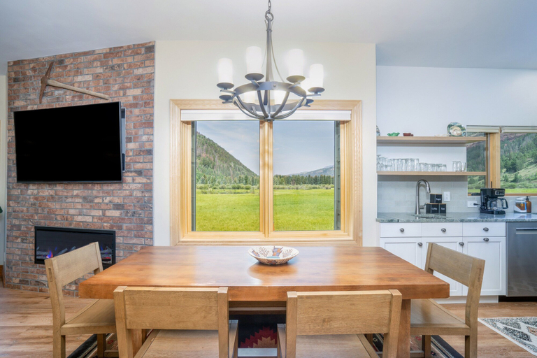 Dining 4, Valley View Retreat 2 Bedroom Condo, San Miguel