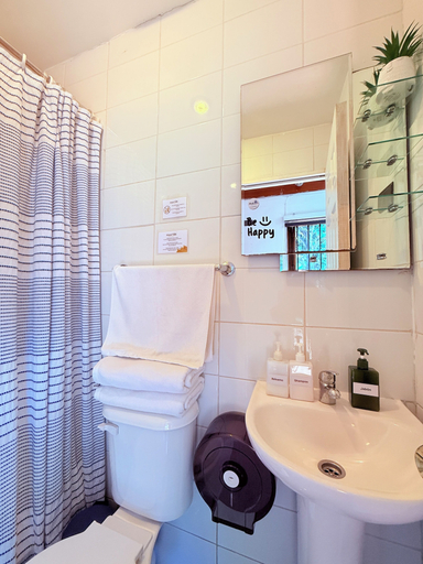 Bathroom 5, Maktvb Costanera Hostal Boutique, Santiago