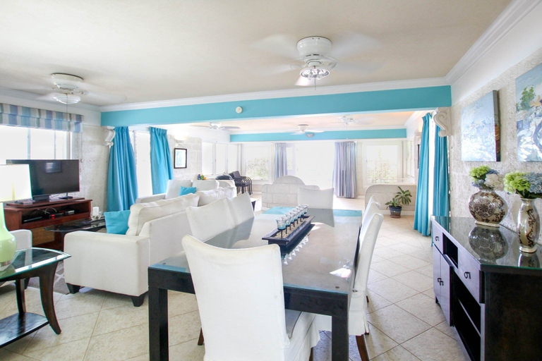Interior 2, Bora Bora 4 Bedroom Home