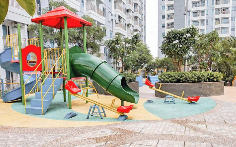 Children's play area - outdoor, 2Br Connected To Pakuwon Mall At Orchard Supermall Mansion Apartment, Surabaya