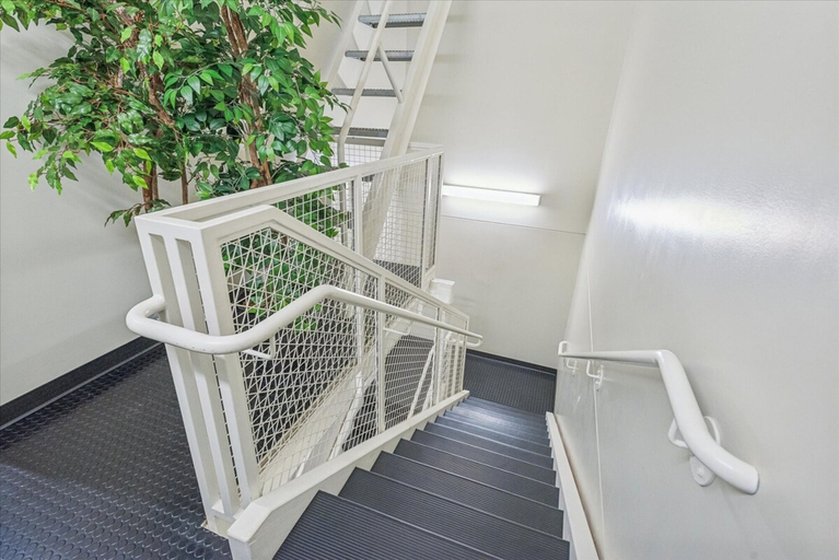 Room 2, Sunstone Suite - 202, Multnomah