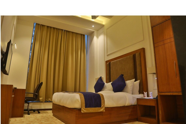 Room 5, The Bliss Corbett, Udham Singh Nagar