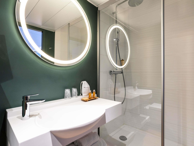 Bathroom, Mercure Saint-Omer Centre Gare, Pas-de-Calais