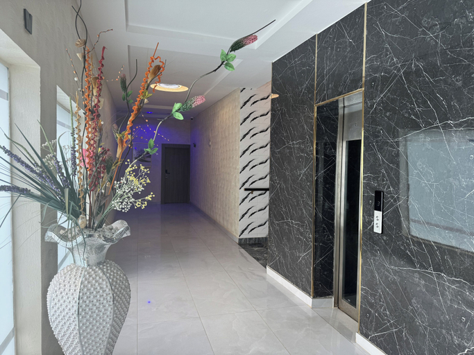 Hallway, Silver Gate Hotel and Suites, IlorinWe