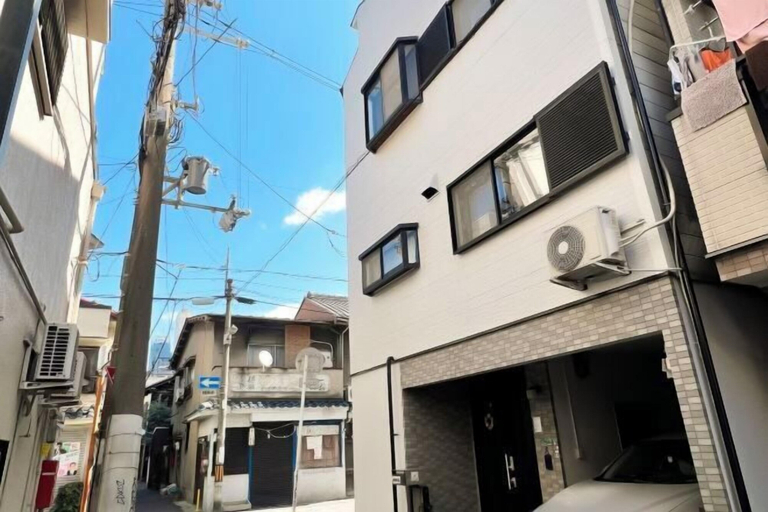 Room 2, Arashi - Tamatsu - Near Osaka Castle & Tsuruhashi Station, Osaka